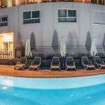 Beautiful In Okrug Gornji Apartment