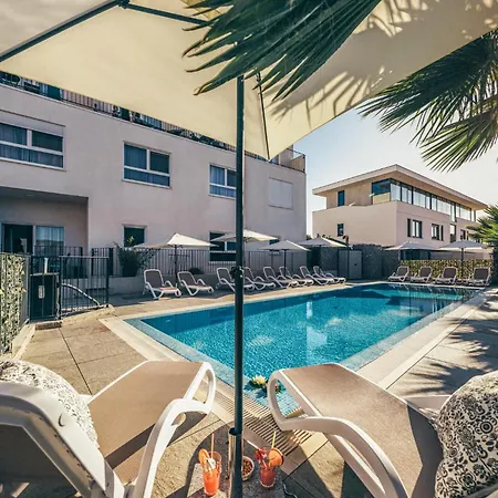 Cozy In Okrug Gornji Appartement *