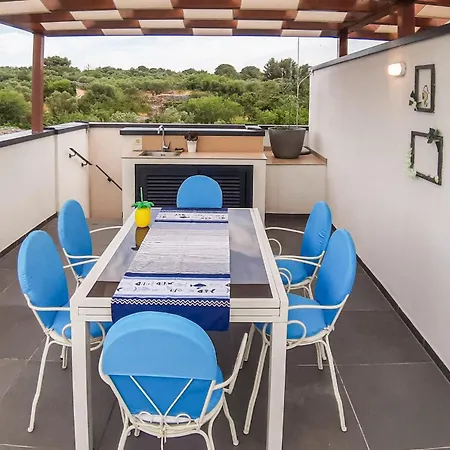 Cozy In Okrug Gornji * Trogir