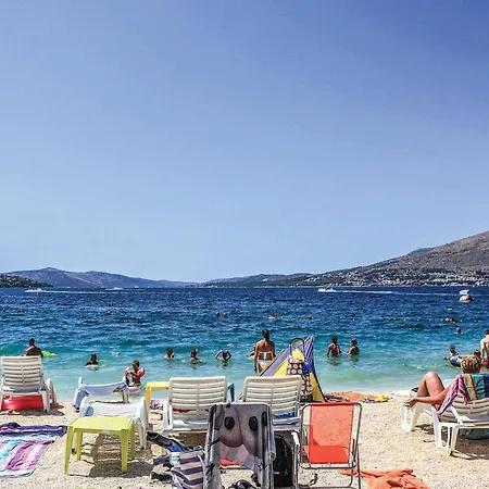 Cozy In Okrug Gornji Appartement *