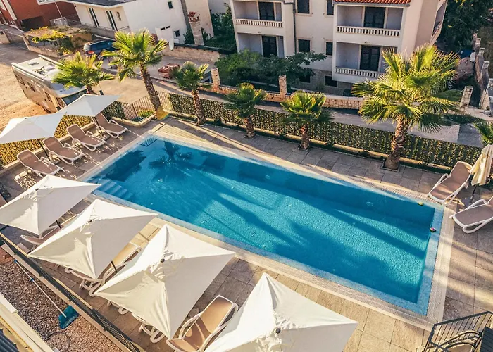 Cozy In Okrug Gornji