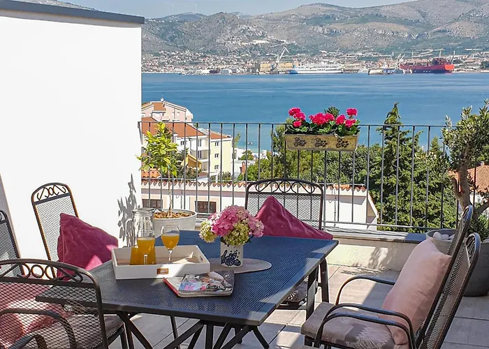 Cozy In Okrug Gornji *