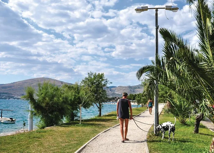 Cozy In Okrug Gornji *