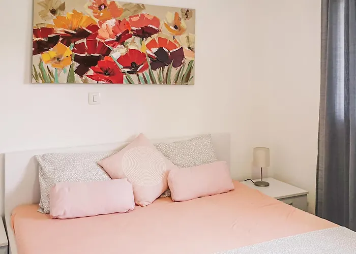 Cozy In Okrug Gornji 公寓